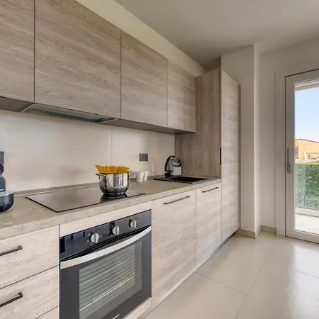 Apartmentsgarda - Le Terrazze Del Garda Apartment *