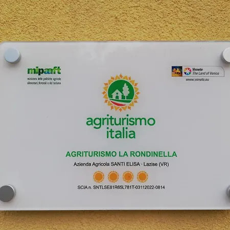 La Rondinella Farm stay *