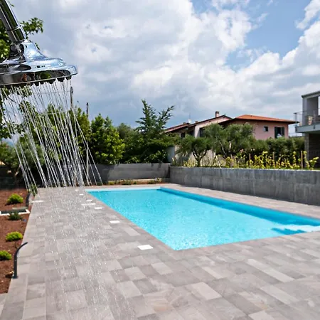 Apartment Casa Erika - Regarda Travel