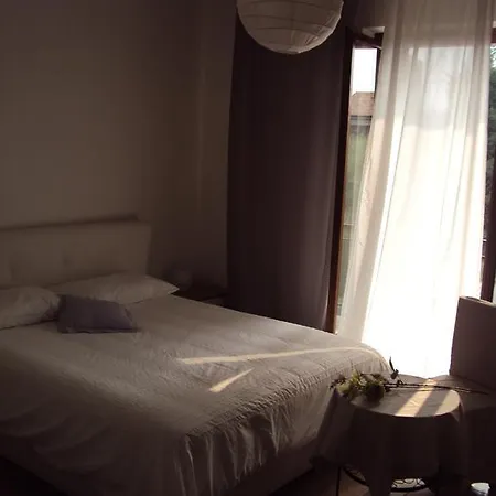 Rosa Del Garda Bed & Breakfast