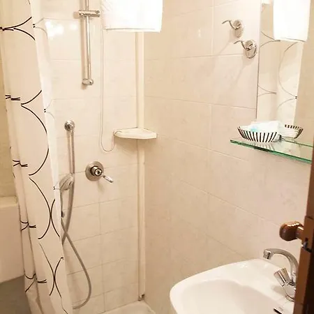 Dal Baffo Hotel *