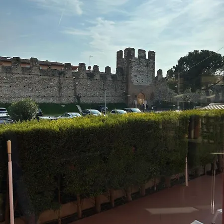 Le Mura Hotel 3*