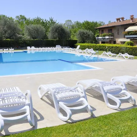 Holiday home Snug In With Heating Near Garda Lazise