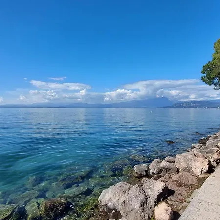 Primula - A 50 M Dal Apartment Lazise