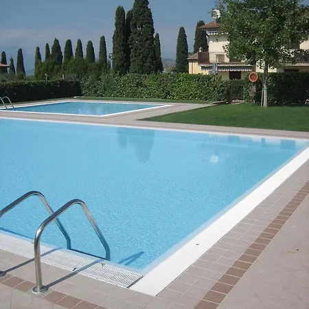 In Lazise/gardasee 21939