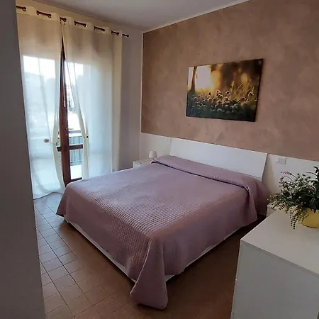Gardenia - A 50 M Dal Apartment Lazise