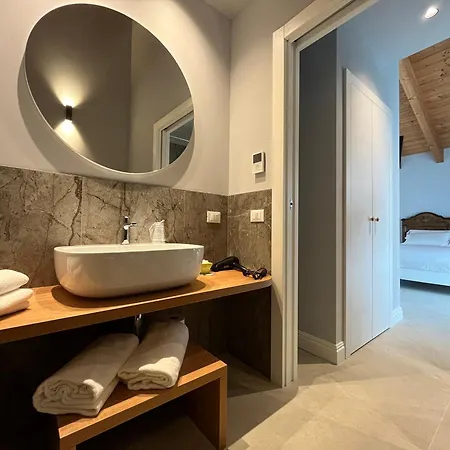 La Rondinella Farm stay *