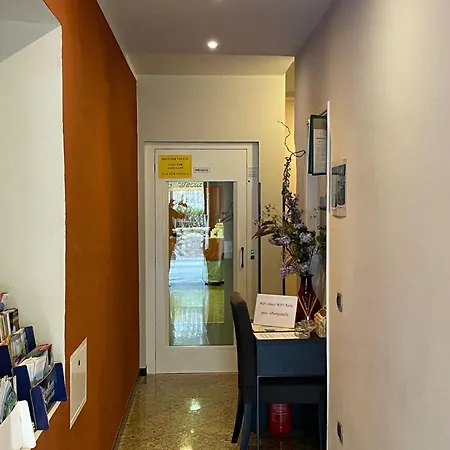 Tecla Hotel Lazise