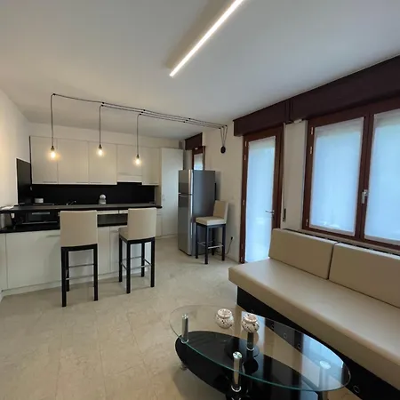 Apartment Hera Lazise