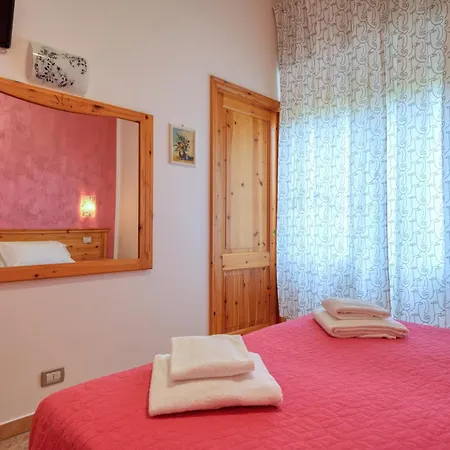 Da Mirella Lazise