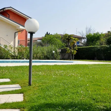 Holiday home With Nicely Decorated Interior Near Garda Lazise
