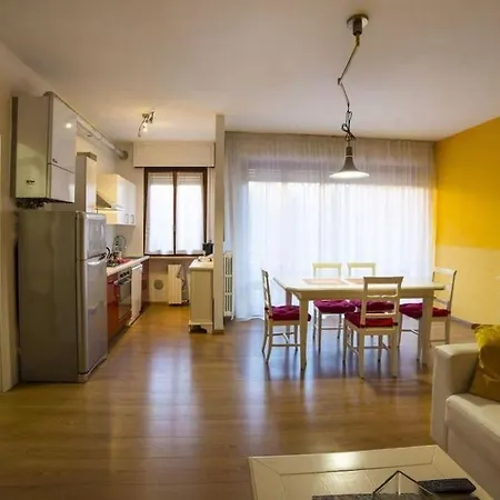Solaris With Swimming Pool Appartamento Lazise