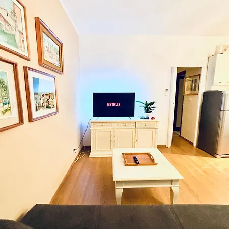 Solaris With Swimming Pool Apartment Lazise