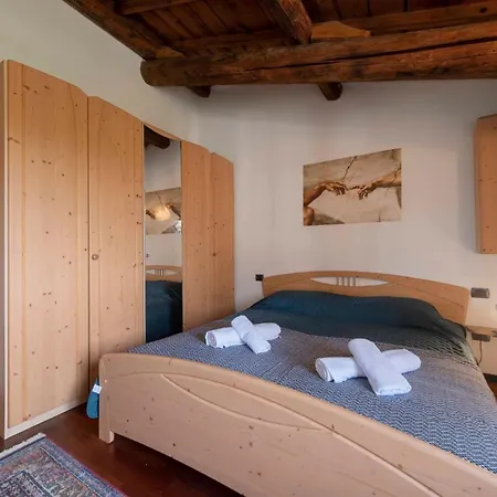 Apartment Al Castello - Elegante Residenz Mit Schwimmbad *