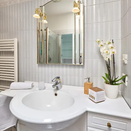 Perla Del Garda - Regarda Travel Apartment Lazise