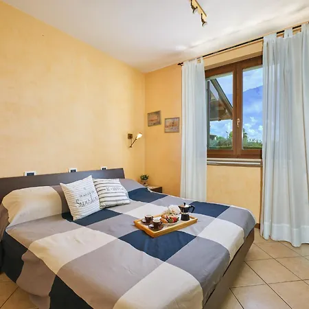 Perla Del Garda - Regarda Travel Apartment *