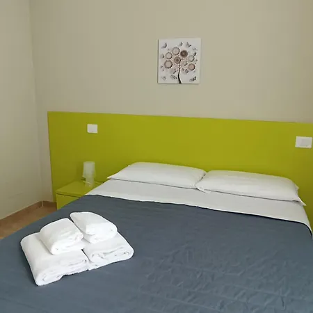 Girasole Bed & Breakfast 2*