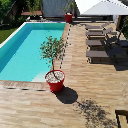 Peler Bed & Breakfast 3*