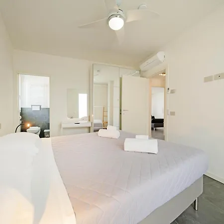 Apartmentsgarda - Le Terrazze Del Garda *