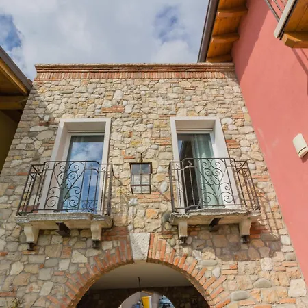 • Di Garda Piscina, Parcheggio Apartment