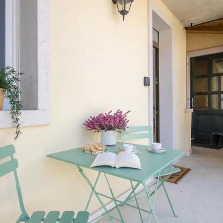 • Di Garda Piscina, Parcheggio Apartment