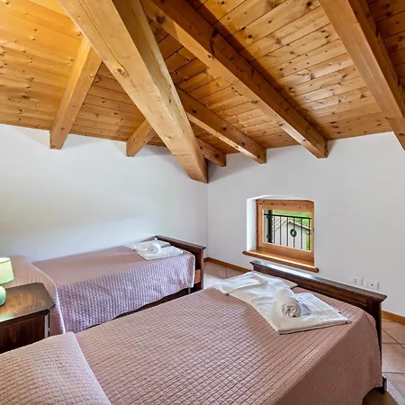 Apartment Colombare Teboi Trilo