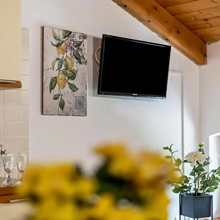 Colombare Teboi Trilo Apartment *