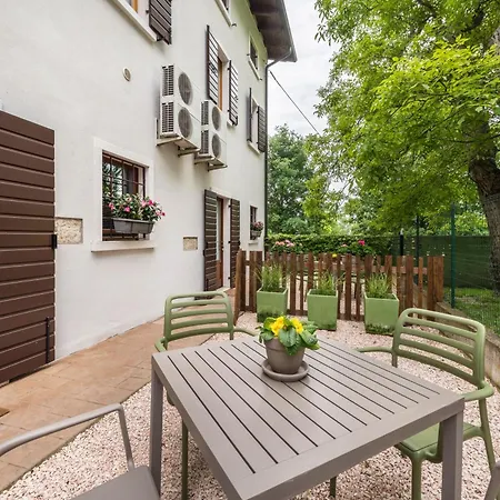 Apartment Colombare Teboi Trilo *