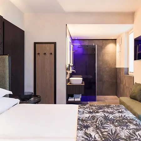 Quellenhof Luxury Hotel