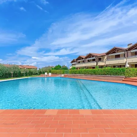 Holiday home Serenity With Swimming Pool, Solarium And Bbq