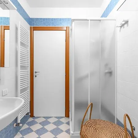 Serenity With Swimming Pool, Solarium And Bbq Holiday home Lazise