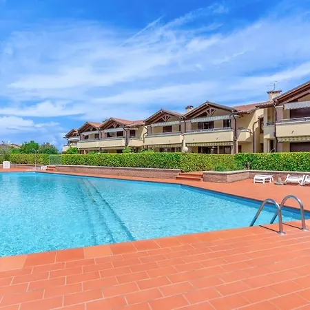 Serenity With Swimming Pool, Solarium And Bbq Holiday home Lazise