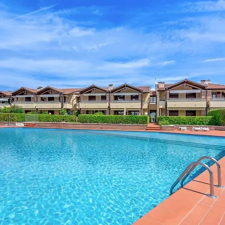 Holiday home Serenity With Swimming Pool, Solarium And Bbq Lazise
