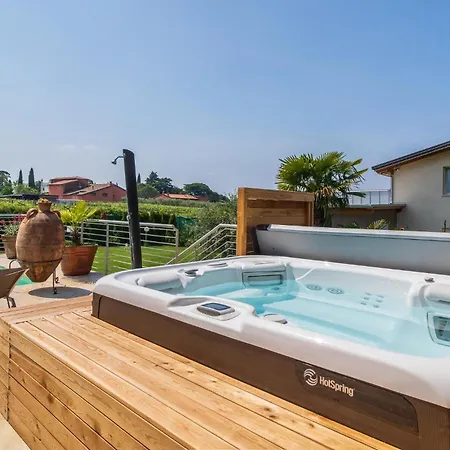 Holiday home 3 Bedroom In Vr Lazise