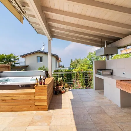 3 Bedroom In Vr Holiday home