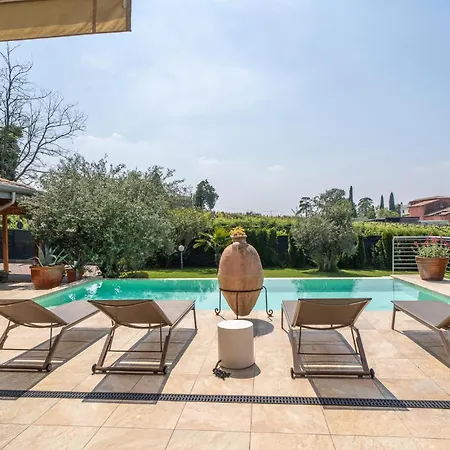Holiday home 3 Bedroom In Vr Lazise