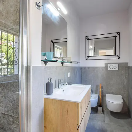 Beautiful In With Kitchenette * Lazise