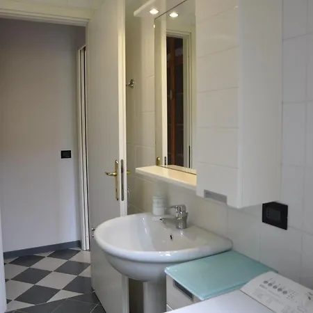 Vibrant In With Swimming Pool Near 2 Lakes Holiday home Lazise