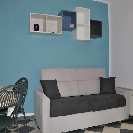 Holiday home Vibrant In With Swimming Pool Near 2 Lakes