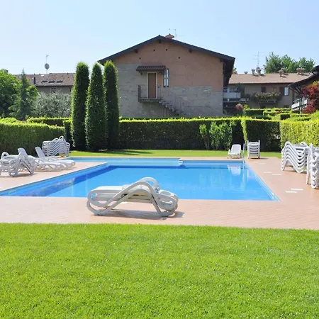 Vibrant In With Swimming Pool Near 2 Lakes Lazise