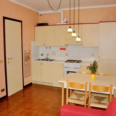 Holiday home Enticing In With Swimming Pool