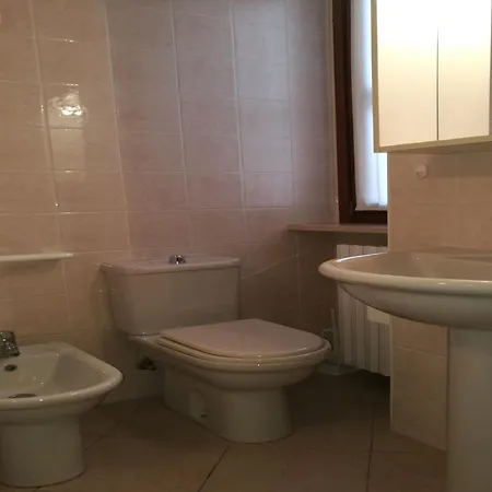 Snug In With Heating Near Garda Holiday home Lazise