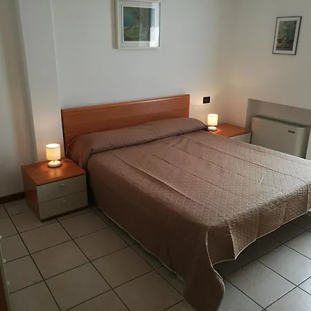 Snug In With Heating Near Garda Holiday home Lazise