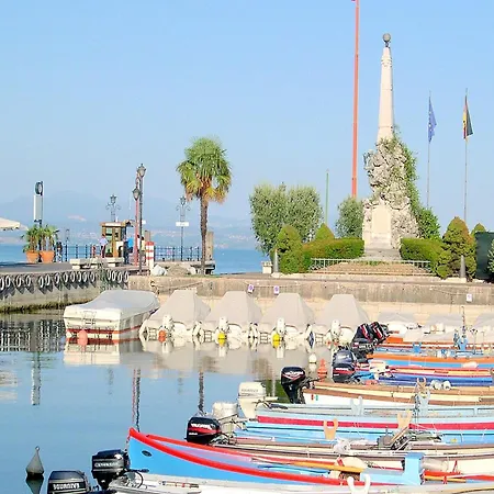 Holiday home Snug In With Heating Near Garda Lazise