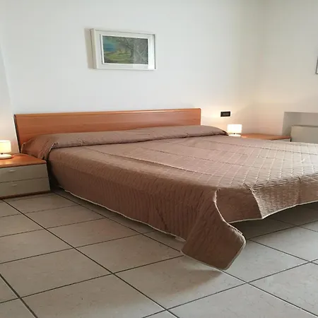 Snug In With Heating Near Garda Lazise