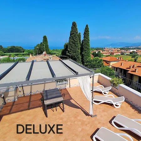 Attico Deluxe Vista - Al Glicine Apartment