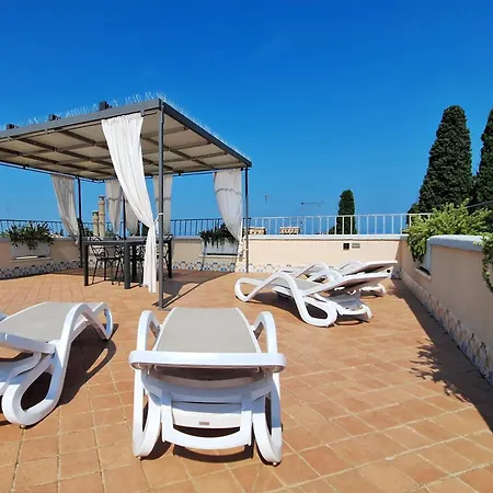Attico Deluxe Vista - Al Glicine Apartment