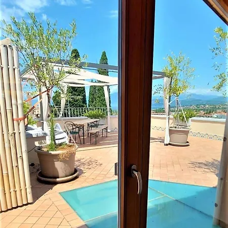 Attico Deluxe Vista - Al Glicine Apartment *
