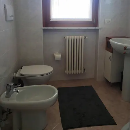 Apartment Ausblick Gardasee - Mit Seeblick, Infinity Pool, Garten Und Garage