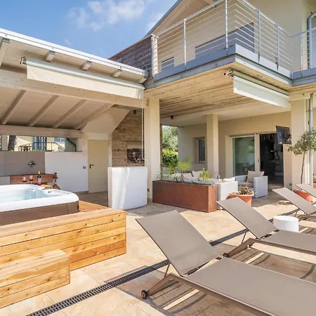 3 Bedroom In Vr Holiday home